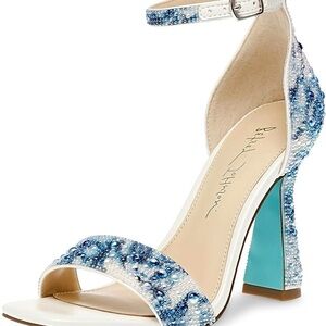 NWOB Size 7.5 M Betsey Johnson Dani Blue White Pearl Studded Wedding Sandal Heel